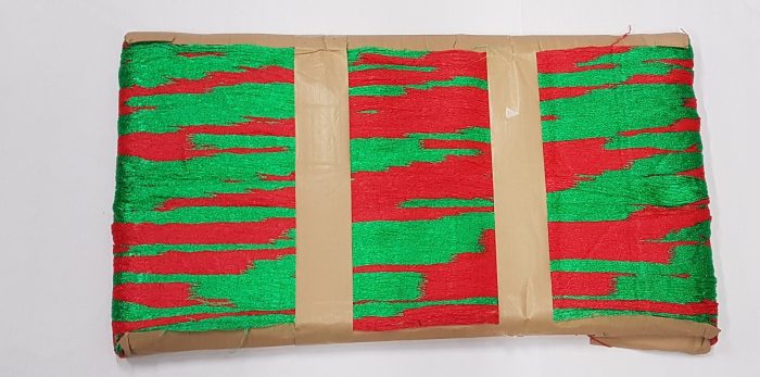 26 Knitted Netting – Colour – Red and Green